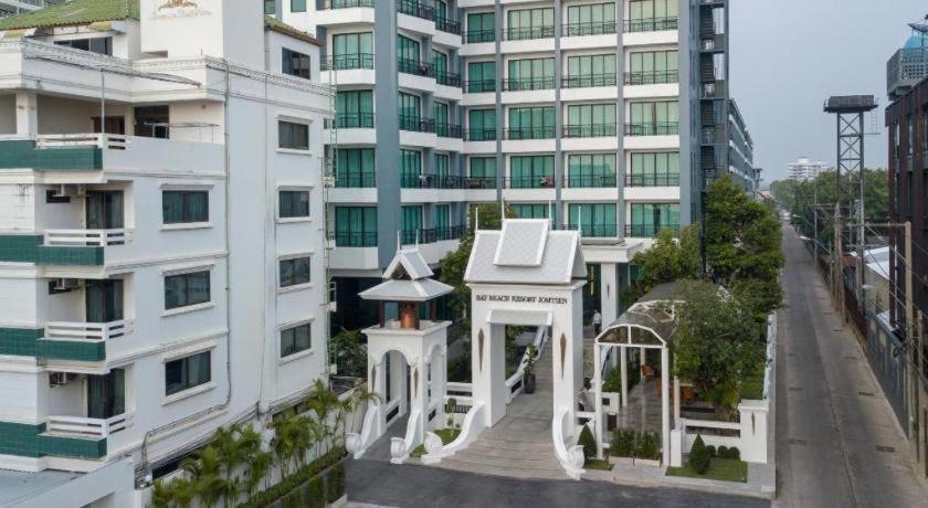 Bay Beach Resort Jomtien Pattaya Exteriör bild