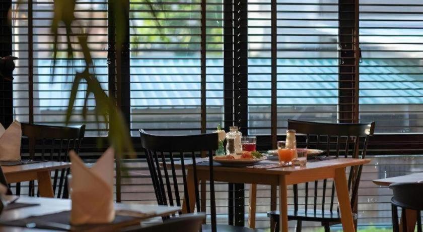 Bay Beach Resort Jomtien Pattaya Exteriör bild